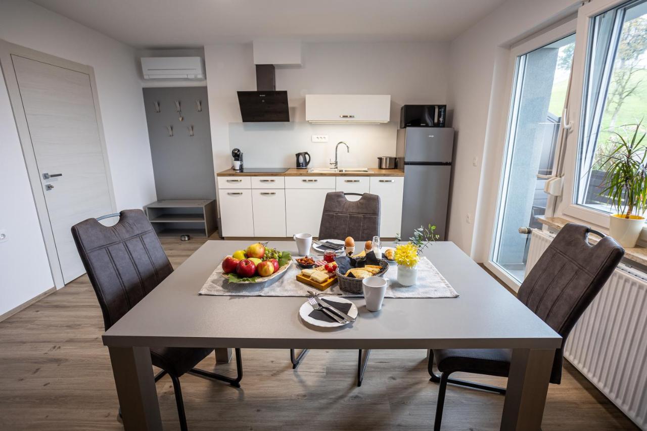 Apartmaji Pr Smolet Škofja Loka Esterno foto